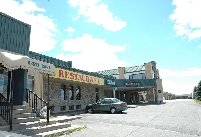 בית מלון כפרי Travelodge By Wyndham Saint Liboire