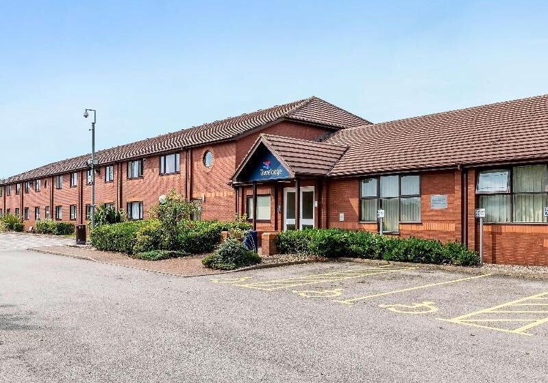 فندق Travelodge Stoke Talke