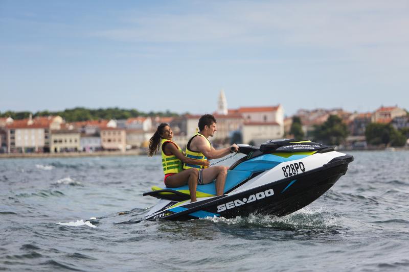 ホテル Valamar Parentino