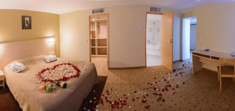 Park Hotel Latgola