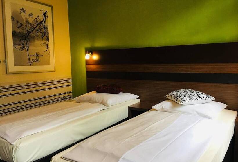 هتل Altdusseldorf