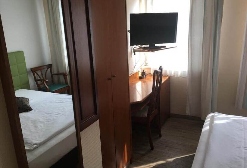 هتل Altdusseldorf