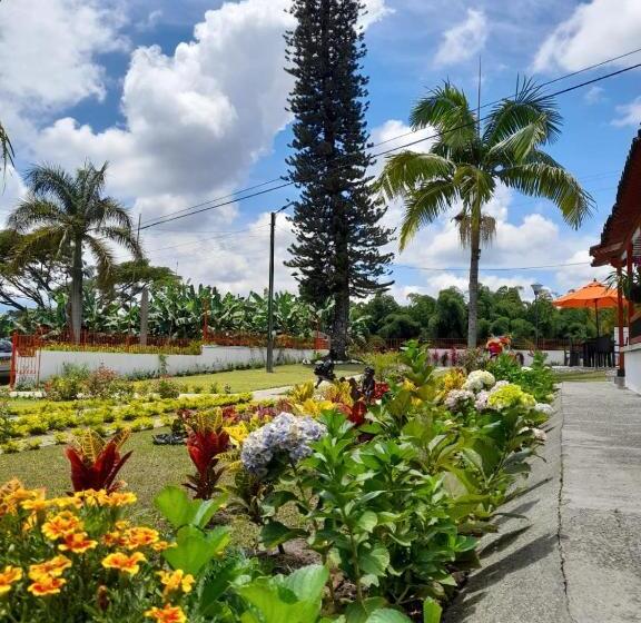 هتل Campestre La Floresta