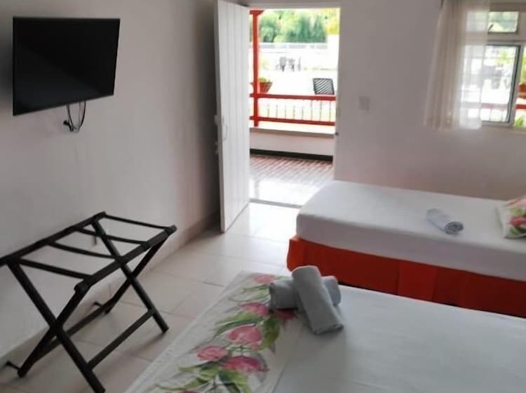 هتل Campestre La Floresta