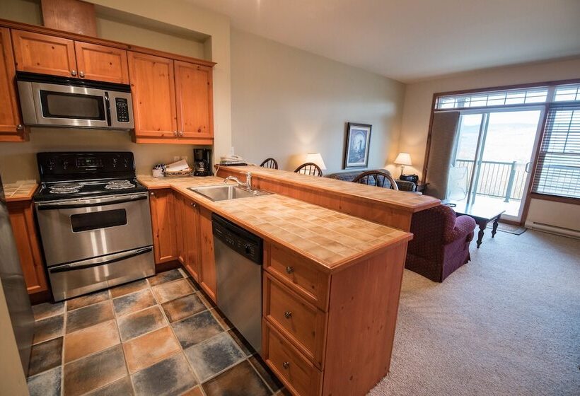 هتل Cap Tremblant