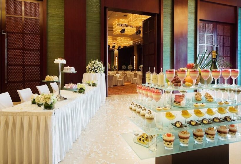 هتل Crowne Plaza Shanghai Pudong By Ihg