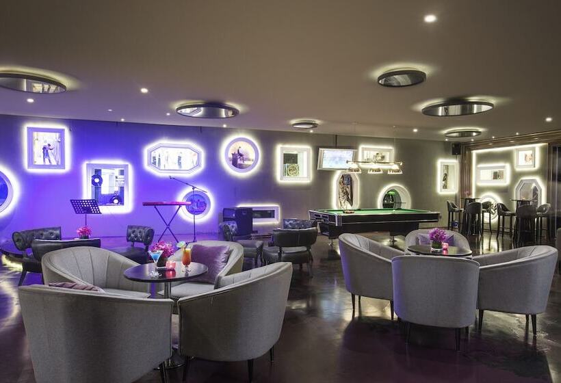 هتل Crowne Plaza Shanghai Pudong By Ihg