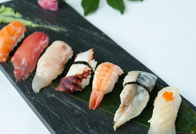 هتل Crowne Plaza Shanghai Pudong By Ihg