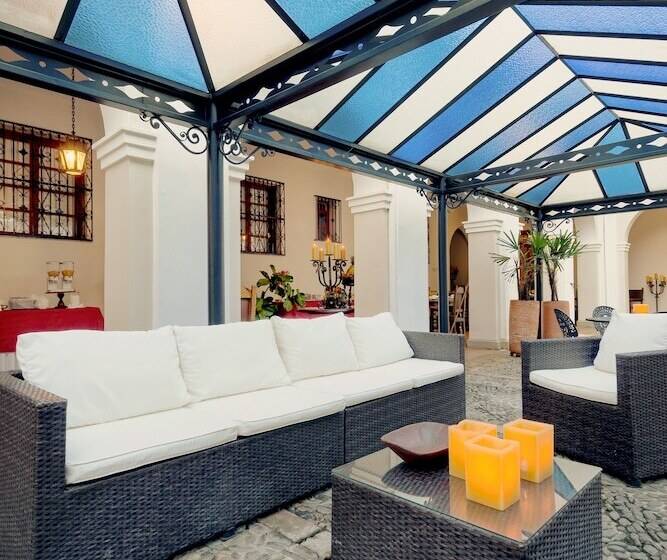 هتل Dann Monasterio