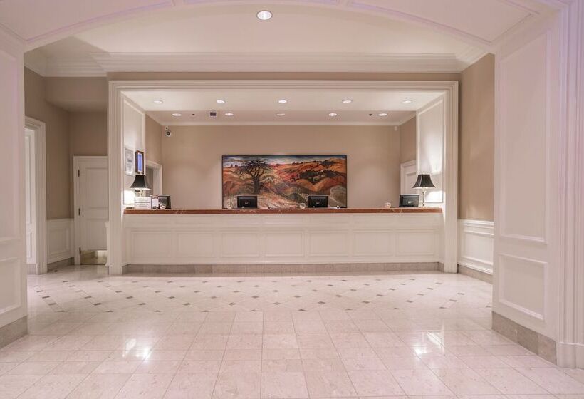 هتل La Grande Residence At The Sutton Place