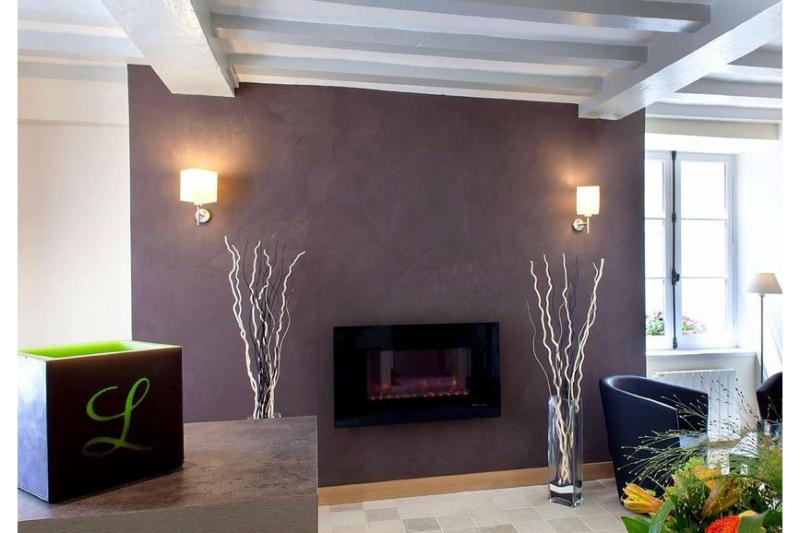 호텔 Logis Hôtel Restaurant Le Puits Doré