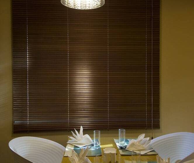 Отель Mapple Express