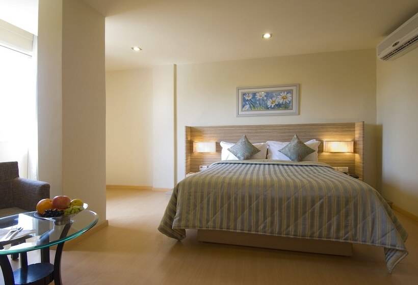 Отель Mapple Express