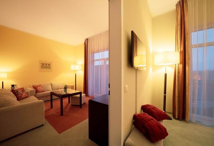 هتل Resort Mark Brandenburg & Fontane Therme