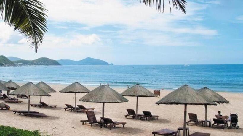 בית מלון כפרי Sanya Baohong