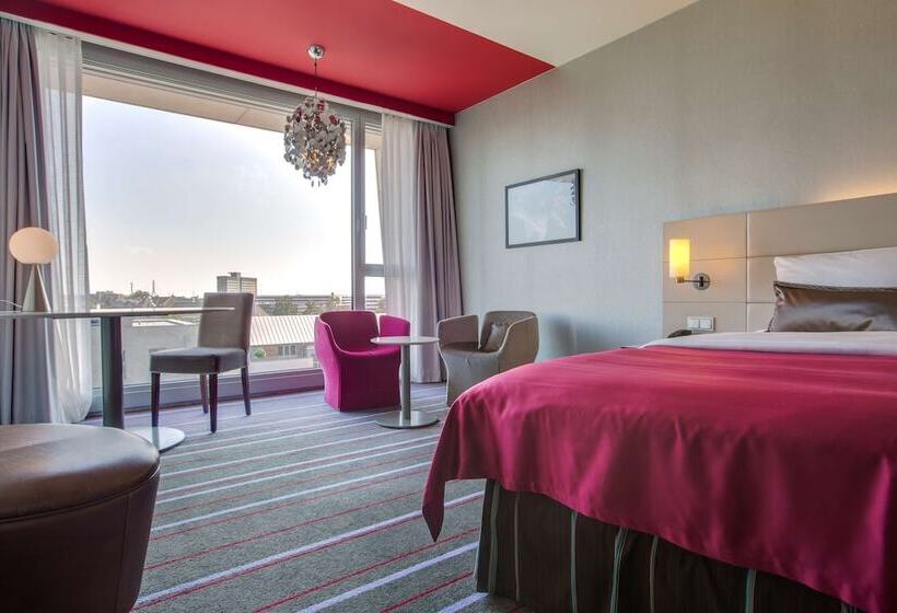 Radisson Blu Media Harbour Hotel, Düsseldorf