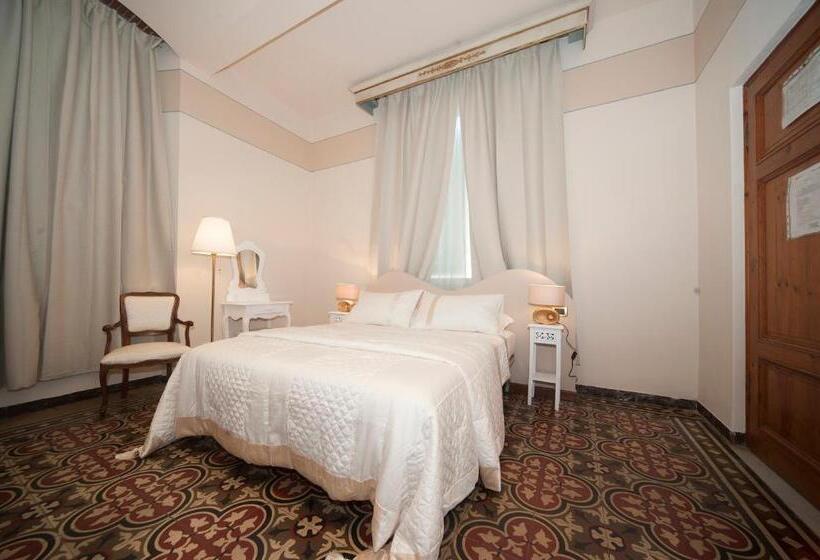 تختخواب و صبحانه Lucca Relais
