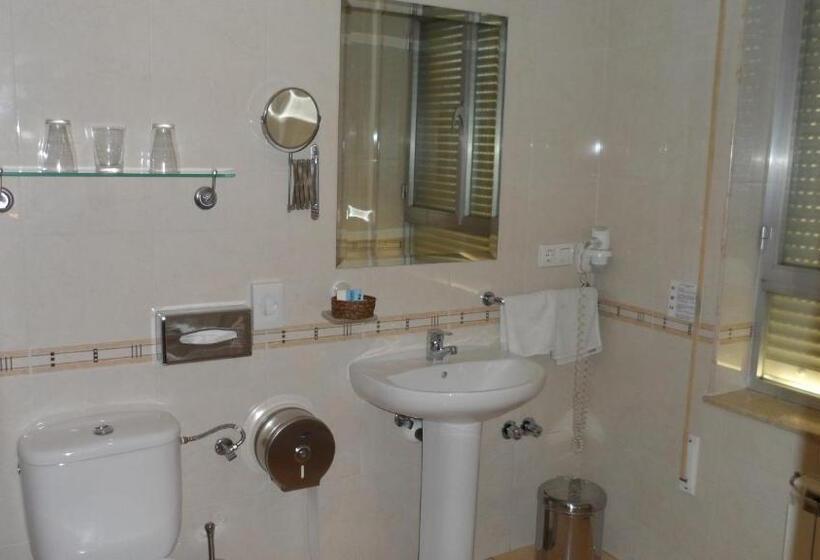 Hostal Coruña