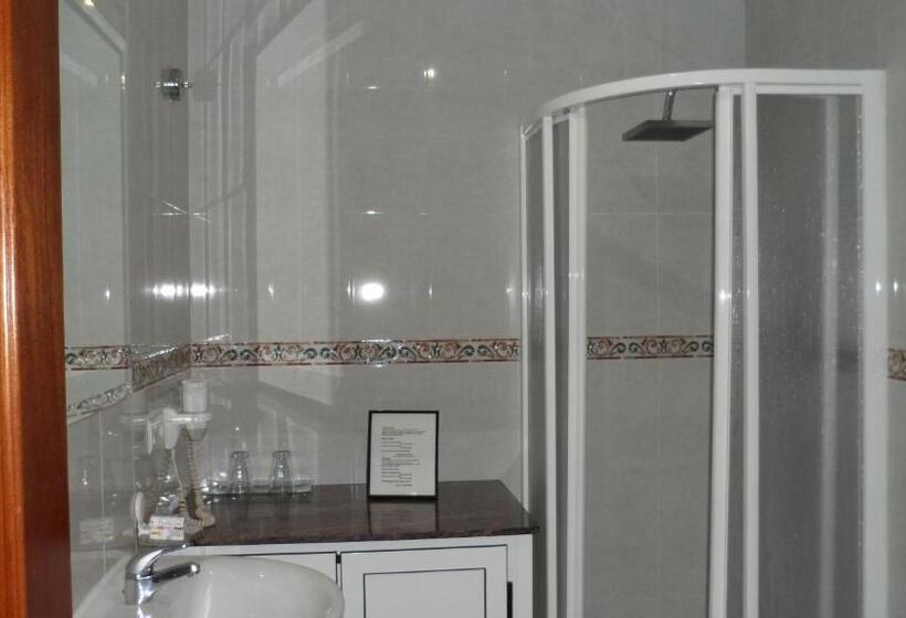 Hostal Coruña