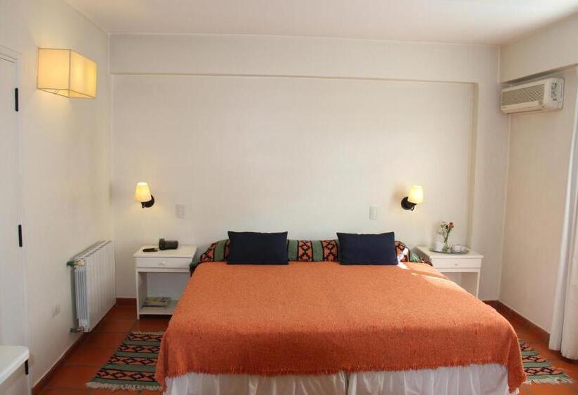 هتل Altos De Balcarce