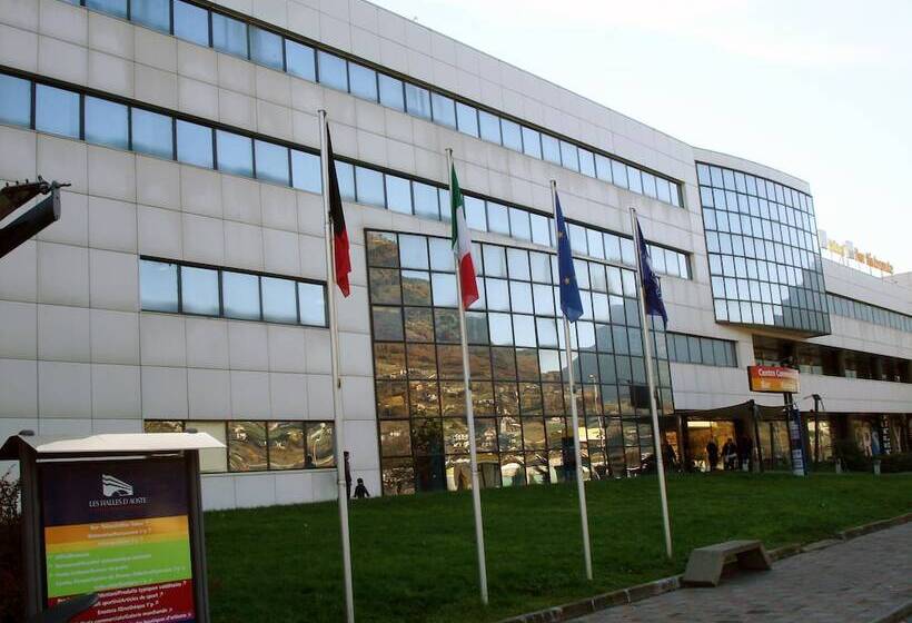 בית מלון כפרי Express Aosta East