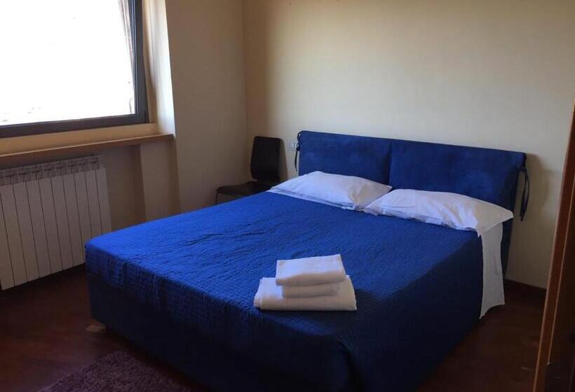 هتل Le Tre Stazioni