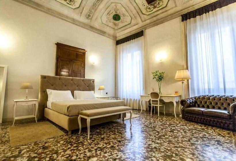 هتل Palazzo Galletti Abbiosi