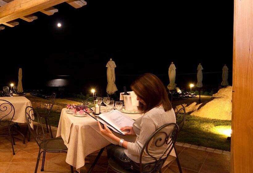 فندق Villa Gustui Maris