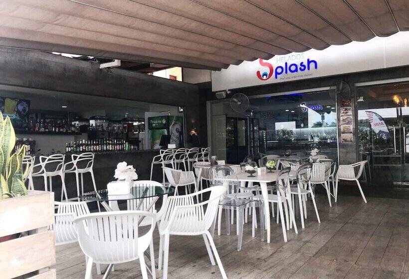 Plaza Real Resort