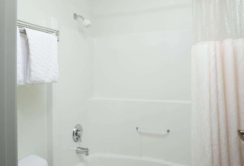 فندق Baymont By Wyndham Coeur D Alene