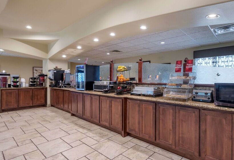 בית מלון כפרי Best Western Plus Monica Royale Inn & Suites