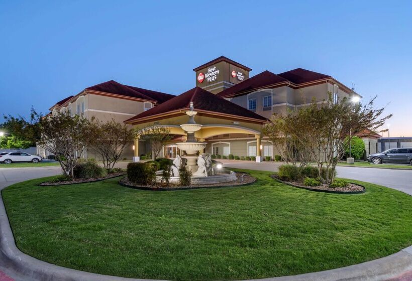 בית מלון כפרי Best Western Plus Monica Royale Inn & Suites