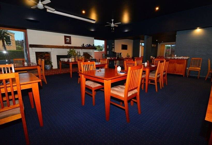 هتل Captain S At The Bay