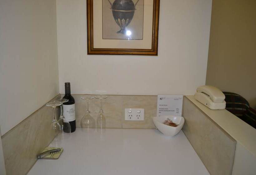 هتل Captain S At The Bay