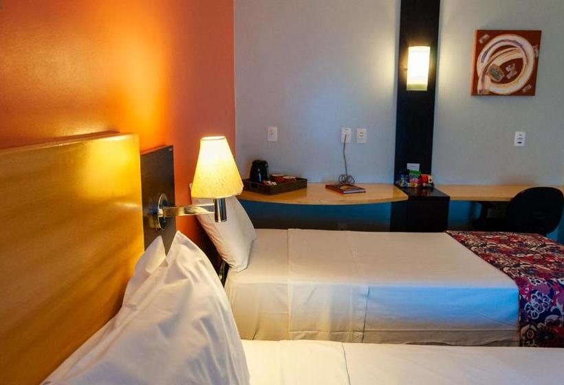 호텔 Comfort Porto Alegre