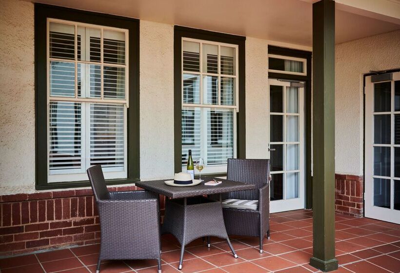 فندق Kurrajong Canberra