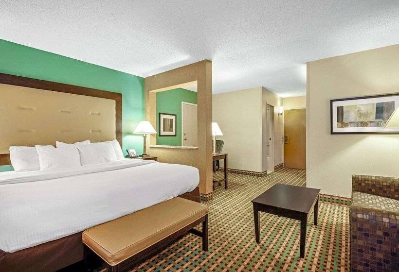 هتل La Quinta Inn By Wyndham Columbia Se / Fort Jackson