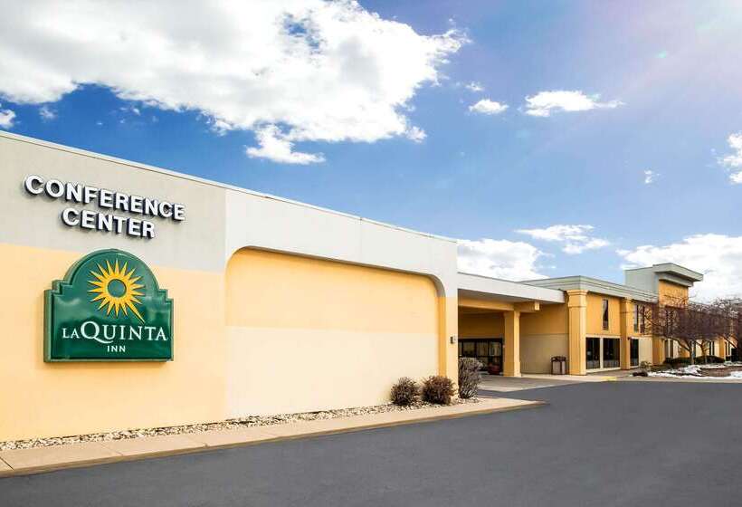 هتل La Quinta Inn By Wyndham Davenport & Conference Center