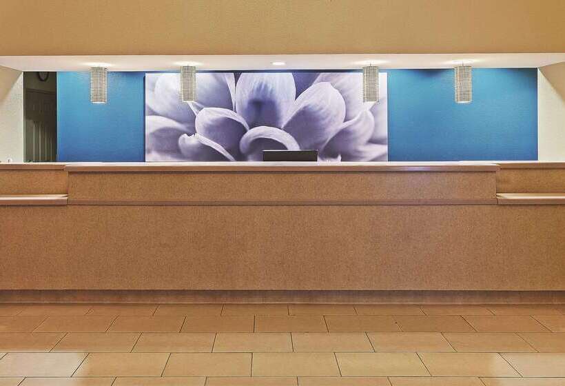 هتل La Quinta Inn & Suites By Wyndham Corpus Christi Northwest