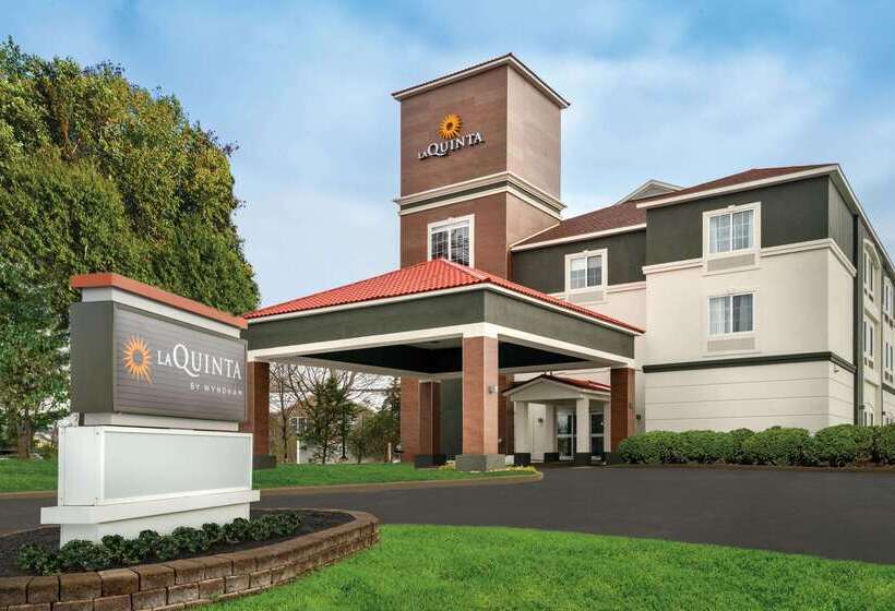 هتل La Quinta By Wyndham Latham Albany Airport