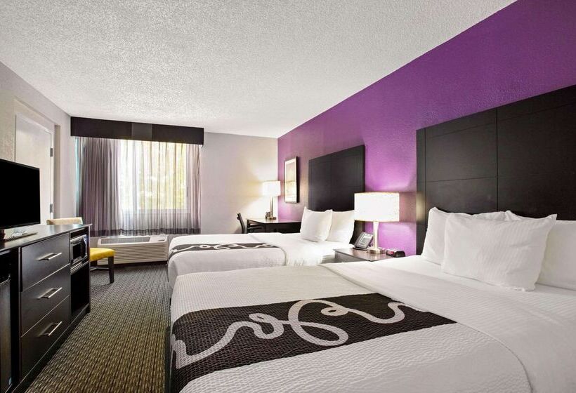 هتل La Quinta By Wyndham Miami Lakes