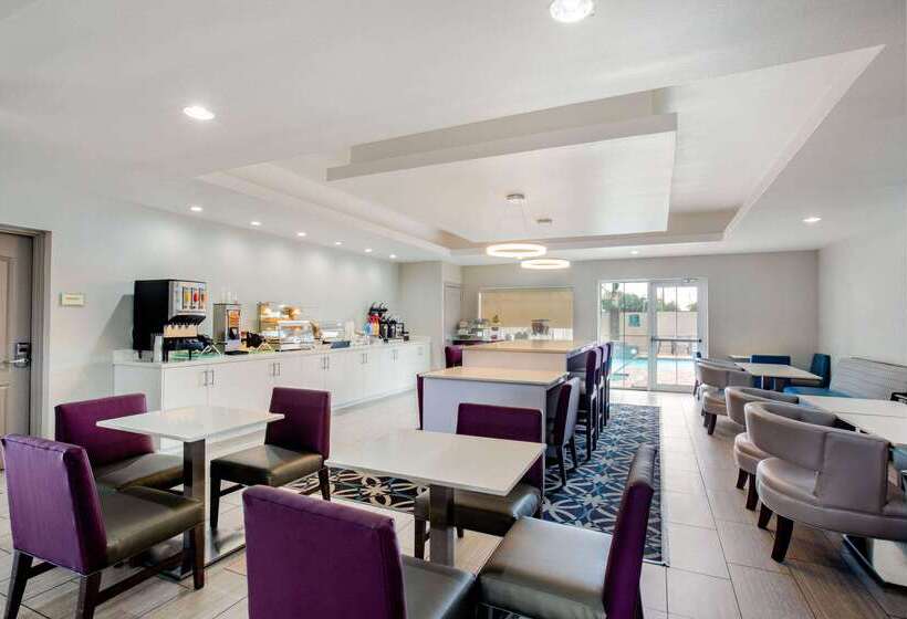 هتل La Quinta By Wyndham Mission At West Mcallen