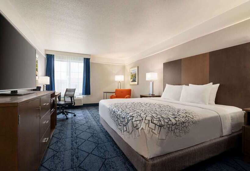 هتل La Quinta Inn And Suites By Wyndham At Watiki Waterpark