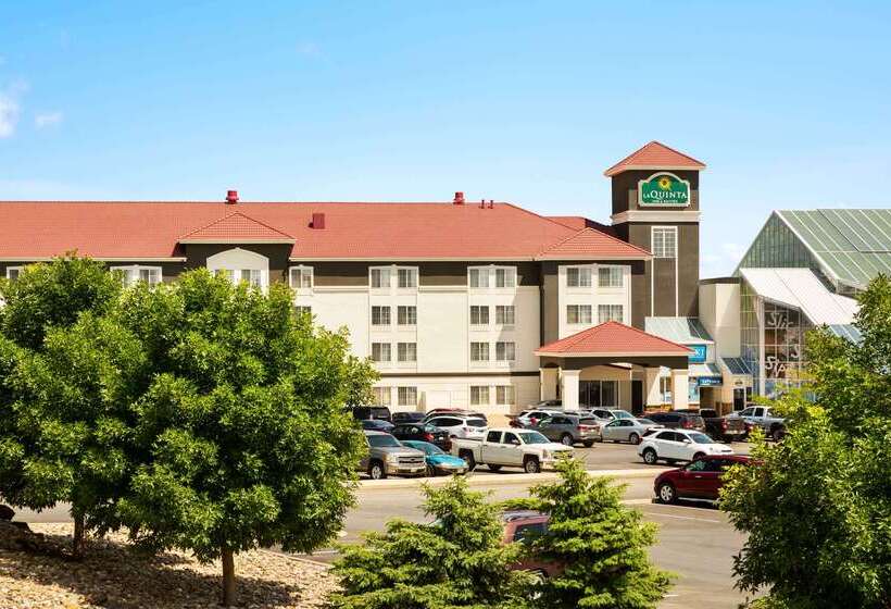 هتل La Quinta Inn And Suites By Wyndham At Watiki Waterpark
