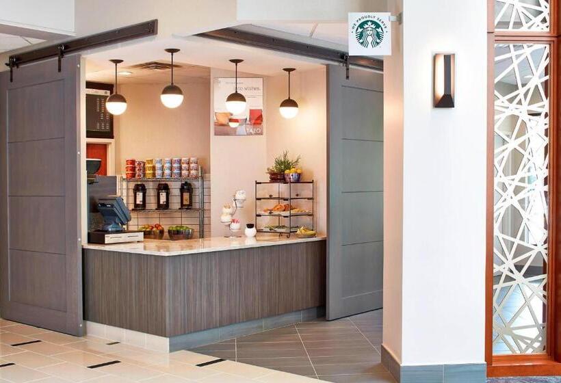 هتل Minneapolis Marriott West