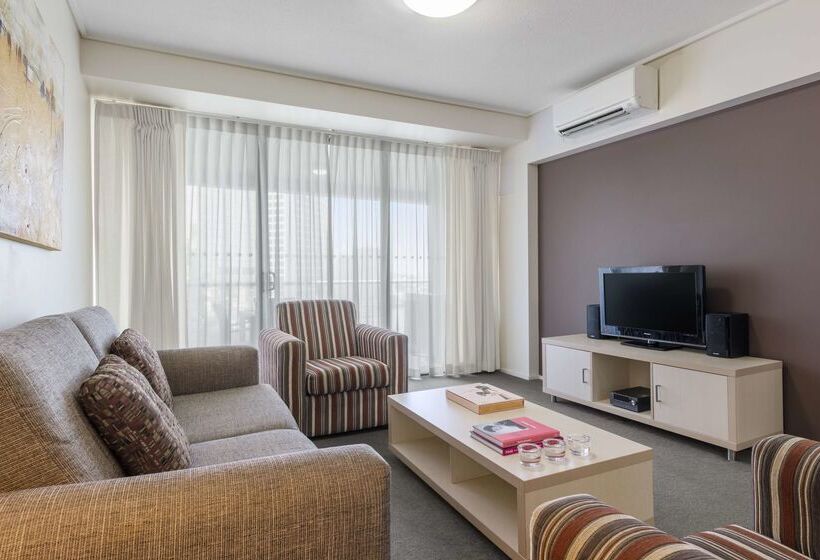 هتل Oaks Brisbane On Felix Suites