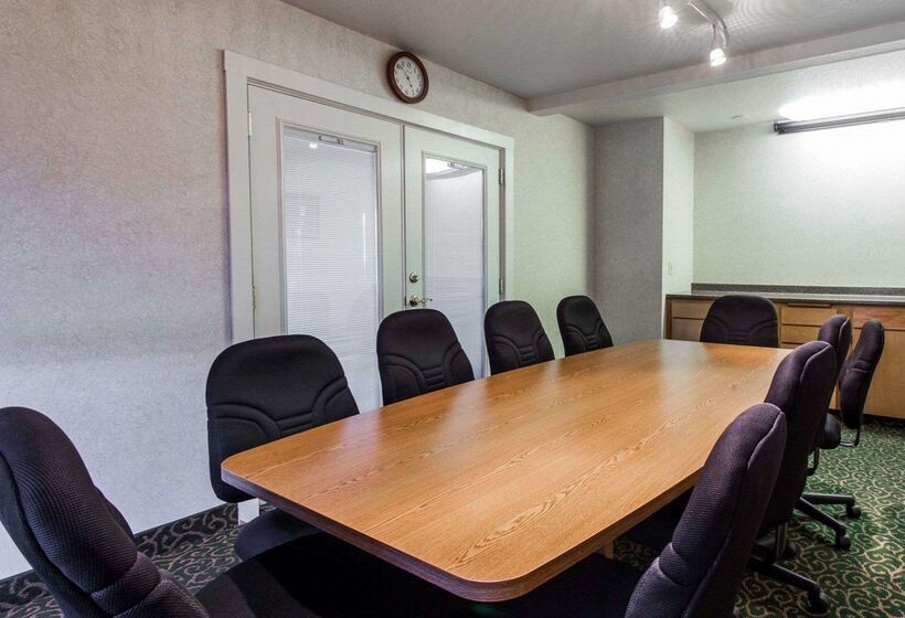 호텔 Quality Inn & Suites Goldendale