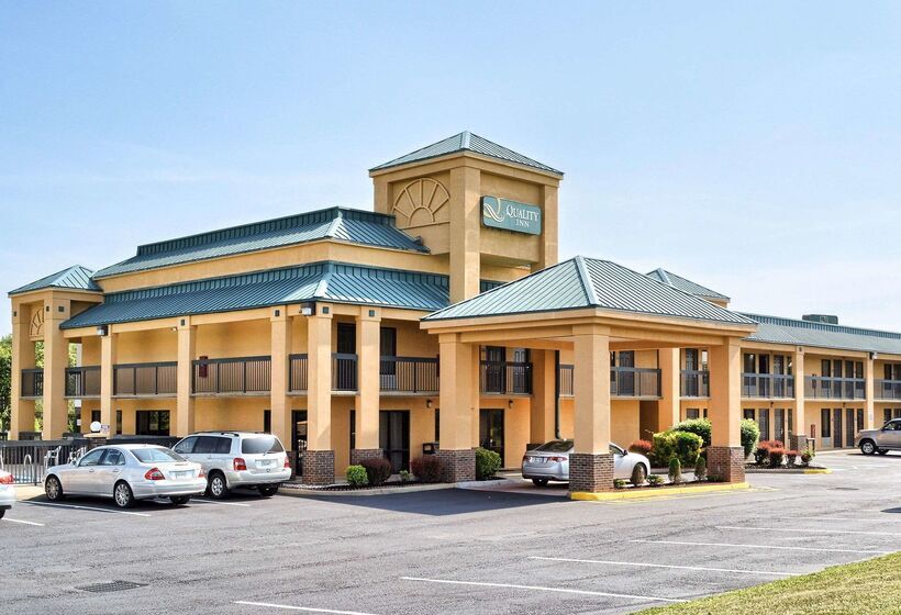 בית מלון כפרי Quality Inn Thornburg
