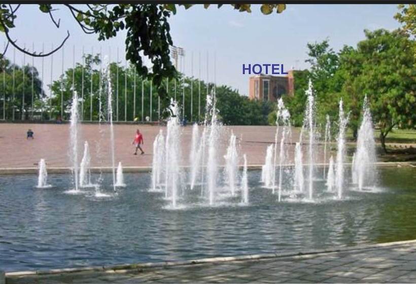 هتل San Fernando Real