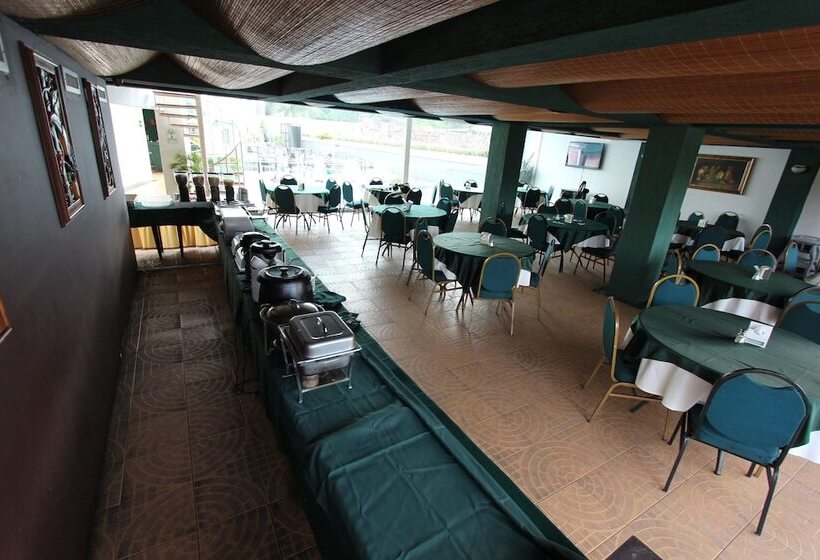 هتل San Fernando Real